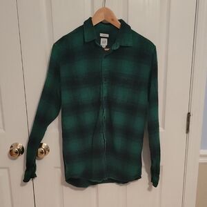 GAP Men's Green Plaid Flannel Casual Shirt